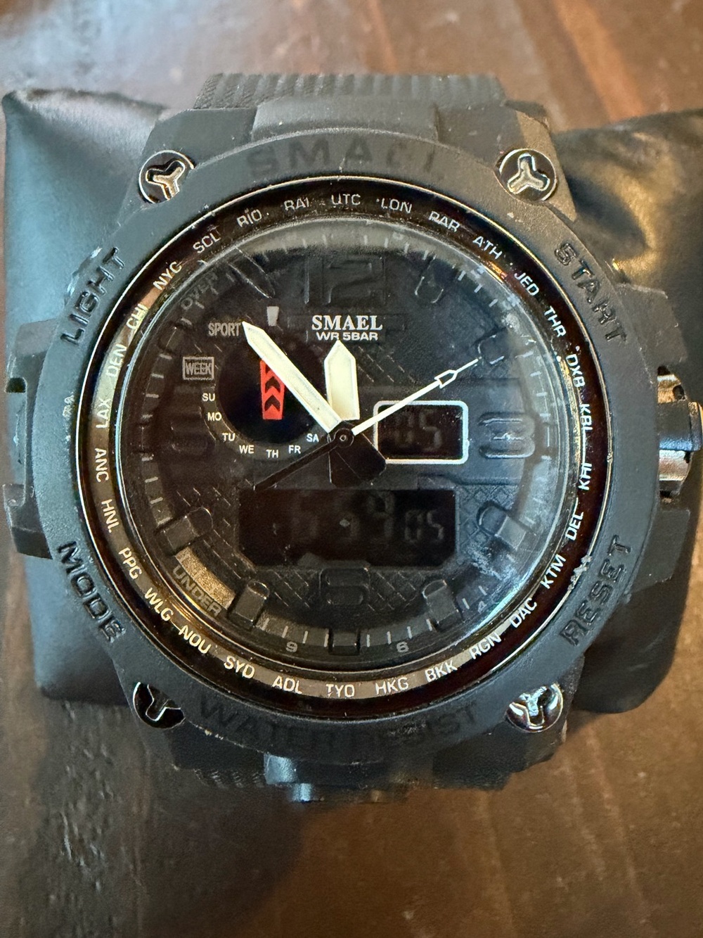New SMAEL Black Rugged Digital-Analog Sports Watch